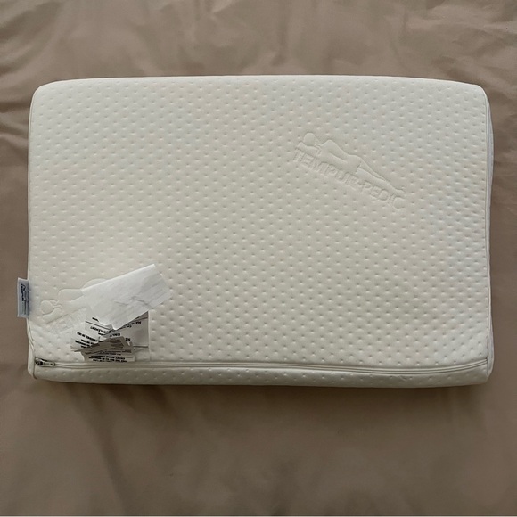 TEMPUR-Neck™ Pillow - Picture 4 of 12